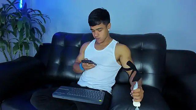 Rob saenz  online show from 09-30-25, 02:34