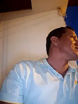 Snapshot of leoytessa_10 chatting on 10-15-25, 10:12 leoytessa 10 online show from 10-15-25, 10:12