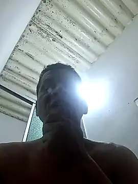 Snapshot of leoytessa_10 chatting on 10-11-25, 02:45 leoytessa 10 online show from 10-11-25, 02:45