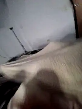 Snapshot of leoytessa_10 chatting on 03-18-25, 11:33 leoytessa 10 online show from 03-18-25, 11:33