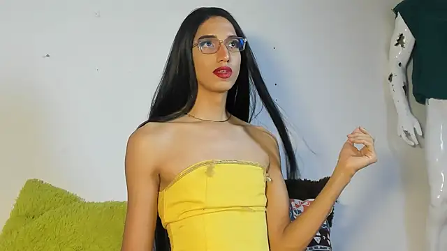 Snapshot of CharlotteLauren chatting on 09-18-25, 11:52 CharlotteLauren online show from 09-18-25, 11:52