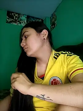 Nahiara velez online show from 06-07-26, 10:59