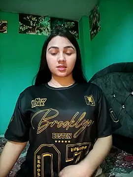 Nahiara velez online show from 05-15-26, 01:25
