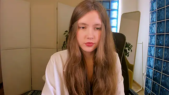 MaryannSoftt online show from 10-14-25, 03:45