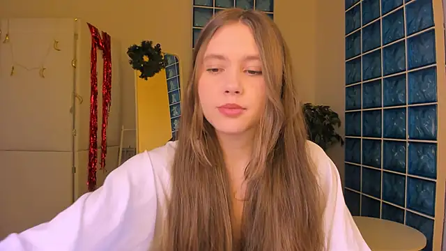 MaryannSoftt online show from 12-15-25, 04:13