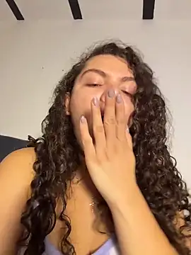 Snapshot of eva_y_marcelo chatting on 04-24-26, 11:34 eva y marcelo online show from 04-24-26, 11:34