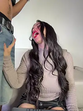Snapshot of SophieRoyals chatting on 07-20-26, 01:57 SophieRoyals online show from 07-20-26, 01:57