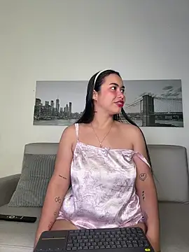 SophieRoyals online show from 04-25-26, 12:30