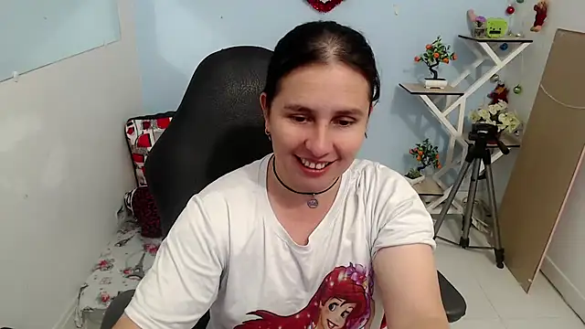 victoria jones online show from 11-29-25, 01:55