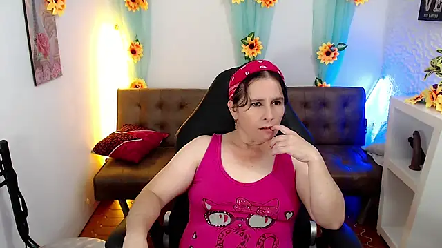 victoria jones online show from 02-20-25, 02:46