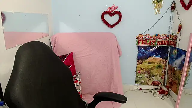 victoria jones online show from 12-15-25, 02:01