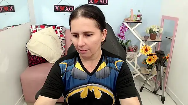 victoria jones online show from 10-09-25, 03:45