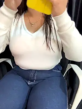 Diya Chopra online show from 12-22-25, 04:34