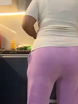 Diya Chopra online show from 11-03-25, 04:28