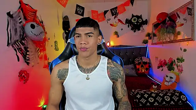 Damian latinxxx online show from 10-30-25, 03:16