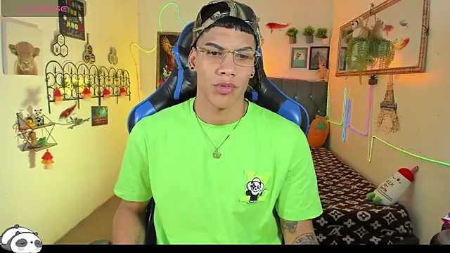 Damian latinxxx online show from 01-15-26, 02:59