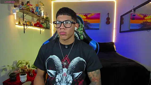 Damian latinxxx online show from 07-17-26, 09:06