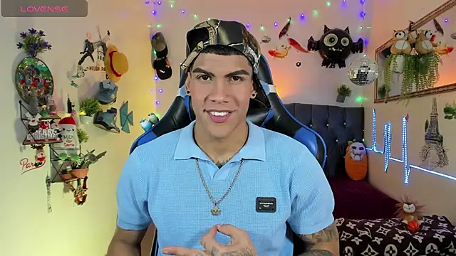 Damian latinxxx online show from 11-19-25, 03:06