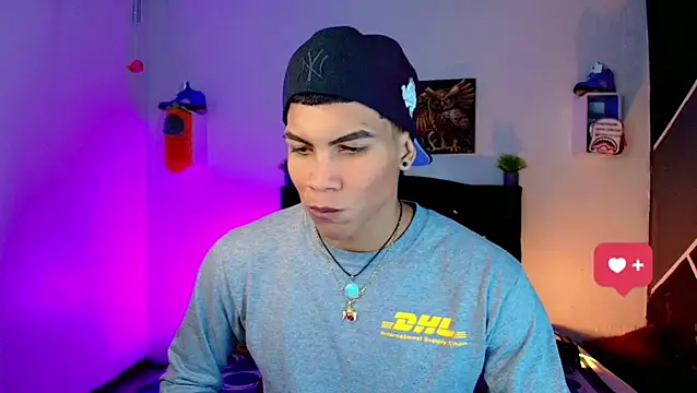 Snapshot of Damian_latinxxx chatting on 03-13-25, 03:00 Damian latinxxx online show from 03-13-25, 03:00