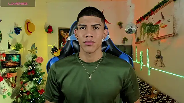 Damian latinxxx online show from 11-26-25, 03:17