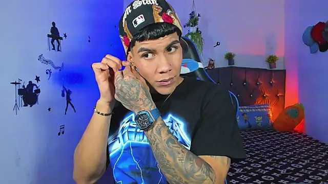 Snapshot of Damian_latinxxx chatting on 09-12-25, 03:06 Damian latinxxx online show from 09-12-25, 03:06