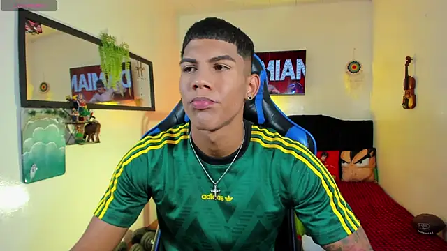 Snapshot of Damian_latinxxx chatting on 06-15-26, 03:07 Damian latinxxx online show from 06-15-26, 03:07
