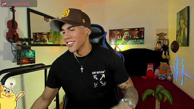 Damian latinxxx online show from 04-15-26, 04:11