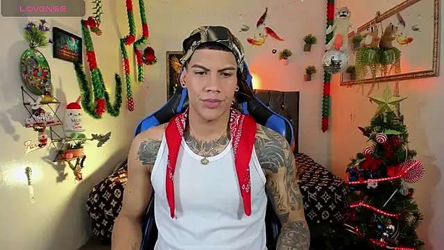 Damian latinxxx online show from 12-15-25, 03:12