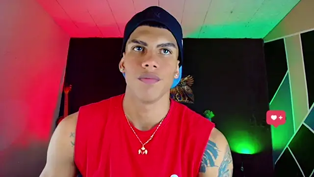Snapshot of Damian_latinxxx chatting on 02-27-25, 06:02 Damian latinxxx online show from 02-27-25, 06:02