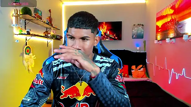 Damian latinxxx online show from 06-20-26, 03:11