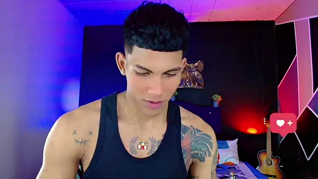 Snapshot of Damian_latinxxx chatting on 02-28-25, 06:21 Damian latinxxx online show from 02-28-25, 06:21