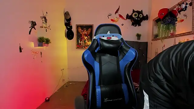 Damian latinxxx online show from 11-03-25, 03:12