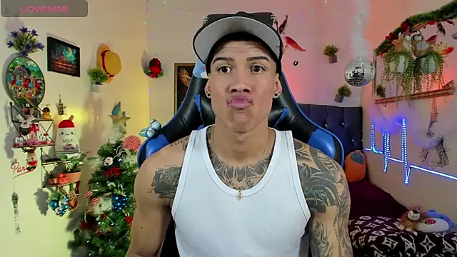 Damian latinxxx online show from 11-28-25, 03:07