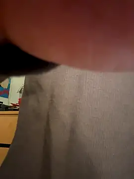 Snapshot of JohnnyDeep187 chatting on 11-18-25, 10:18 JohnnyDeep187 online show from 11-18-25, 10:18