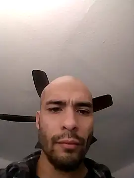 Snapshot of JohnnyDeep187 chatting on 12-26-24, 03:31 JohnnyDeep187 online show from 12-26-24, 03:31