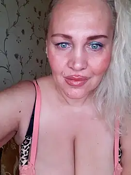 IsabellaBoni online show from 11-23-25, 07:18