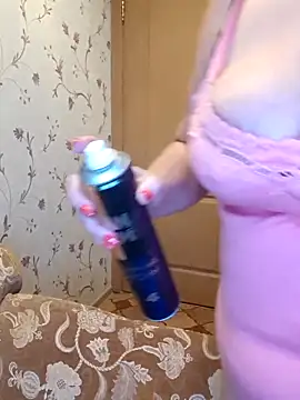 IsabellaBoni online show from 11-18-25, 06:50