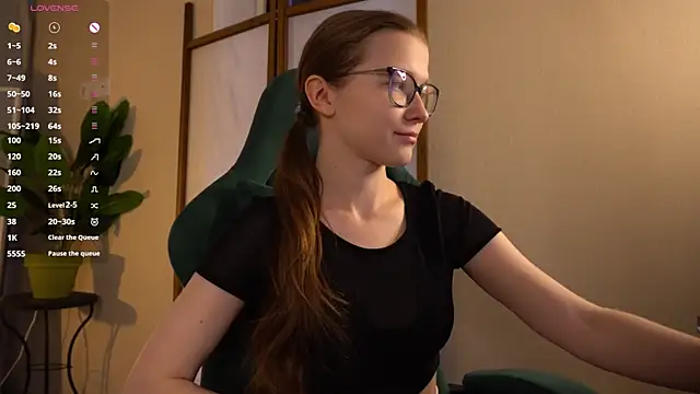 brendacom online show from 10-13-25, 05:42