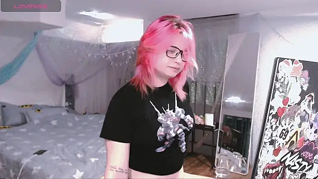 candy lina online show from 05-07-26, 11:24