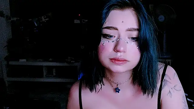 Snapshot of candy_lina chatting on 10-06-25, 03:19 candy lina online show from 10-06-25, 03:19