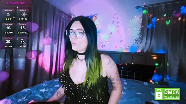 Snapshot of candy_lina chatting on 02-20-25, 11:31 candy lina online show from 02-20-25, 11:31