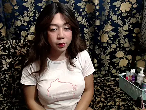 urprincessnicolexxx online show from 05-18-26, 09:25