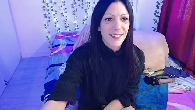 Snapshot of Cataleyaloca chatting on 10-24-25, 03:11 Cataleyaloca online show from 10-24-25, 03:11