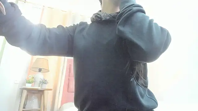 Zara dulce online show from 10-16-25, 12:02