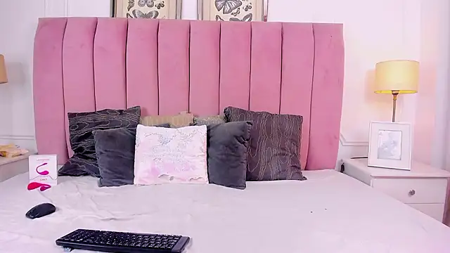 Santy carrington online show from 03-04-26, 07:54