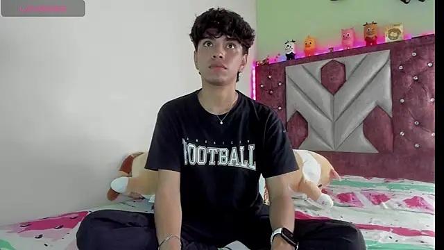 Santy carrington online show from 11-21-25, 01:59