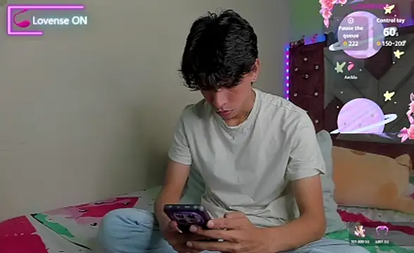 Santy carrington online show from 12-05-25, 03:16