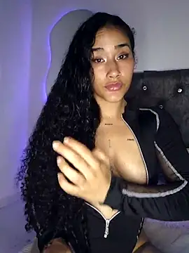 Snapshot of jaderossxx chatting on 02-11-26, 01:05 jaderossxx online show from 02-11-26, 01:05