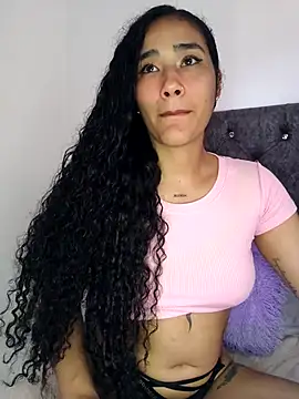 Snapshot of jaderossxx chatting on 01-18-26, 02:42 jaderossxx online show from 01-18-26, 02:42