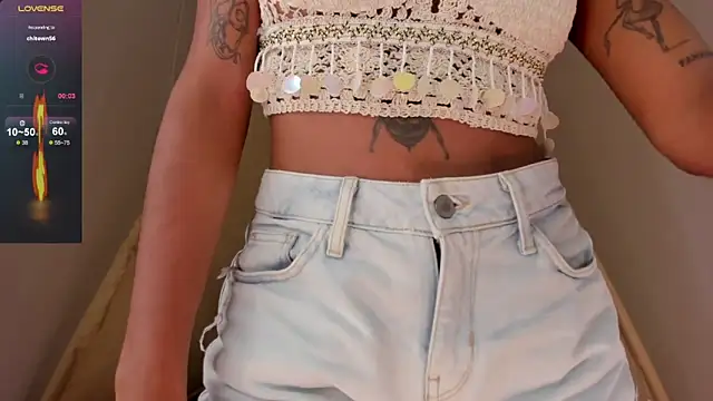 Ariella Ruiz online show from 09-17-25, 12:07